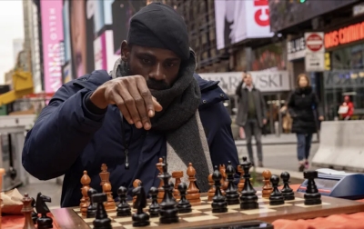 Tunde Onakoya - Chess in Slums