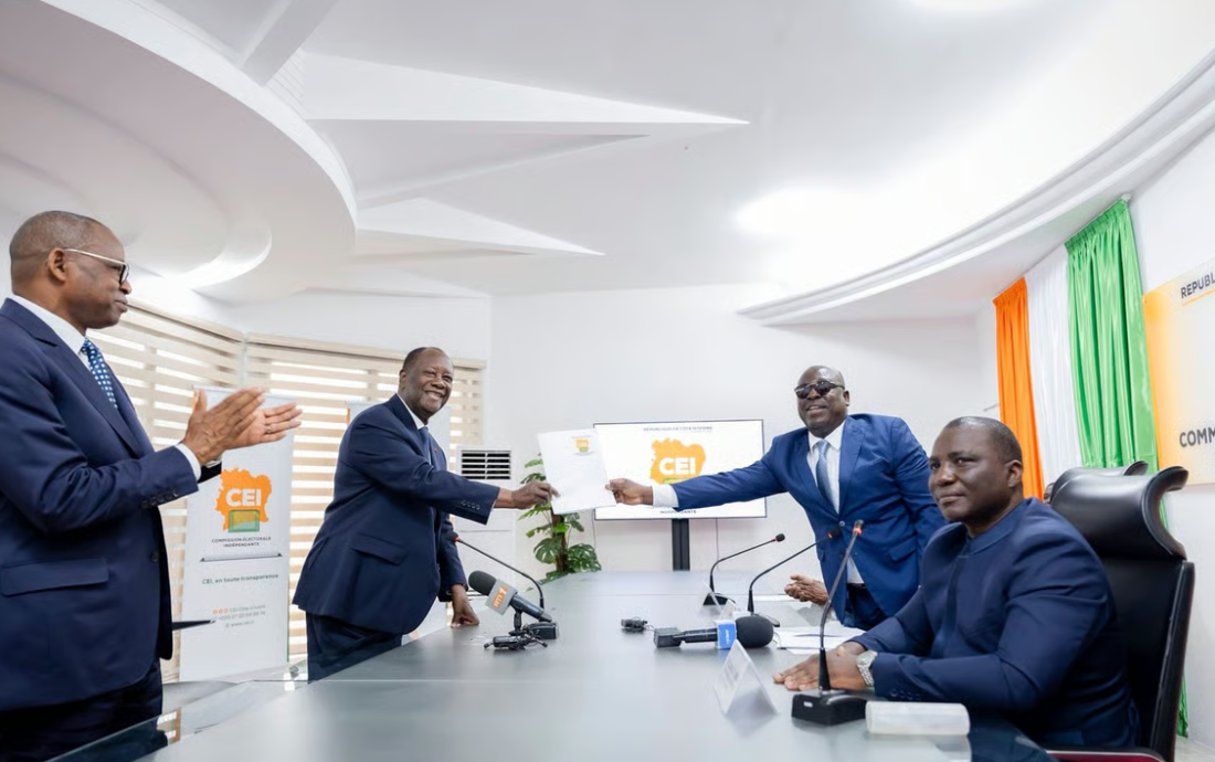 Alassane Ouattara, the outgoing Ivorian president, officially submitted his candidacy file for the presidential election on Tuesday, August 26, 2025, at the headquarters of the Independent Electoral Commission (CEI) in Abidjan.