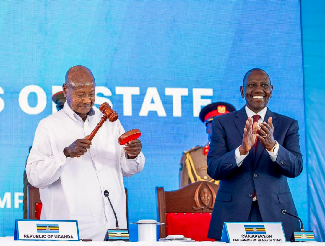 The President of Uganda, Yoweri Kaguta Museveni, and the President of Kenya, William Ruto.