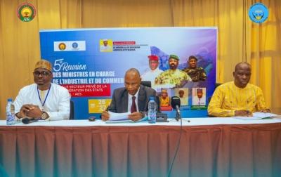 “Preparatory work for the 5th Meeting of Ministers in charge of Industry and Trade and private-sector representatives of the Confederation of Sahel States (AES).”
